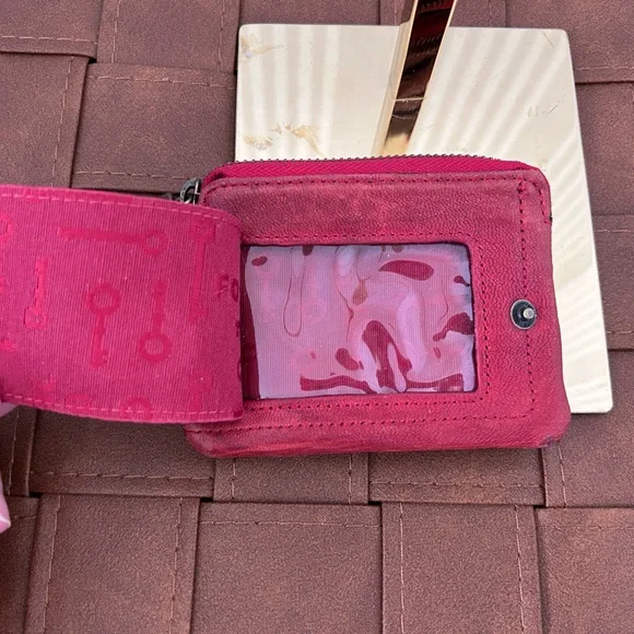 Fossil Genuine Leather Red Zip Card Case Wallet Gold Brass Hardware VTG Y2K - Picture 8 of 9